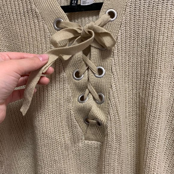 H&M Divided Cream/Tan Knit Tie Up Sweater Small - Picture 3 of 7